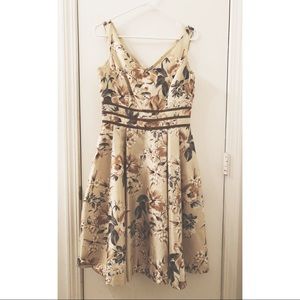 ⭐️VINTAGE⭐️ Scarlett Floral Dress